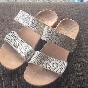 Vionic sandals